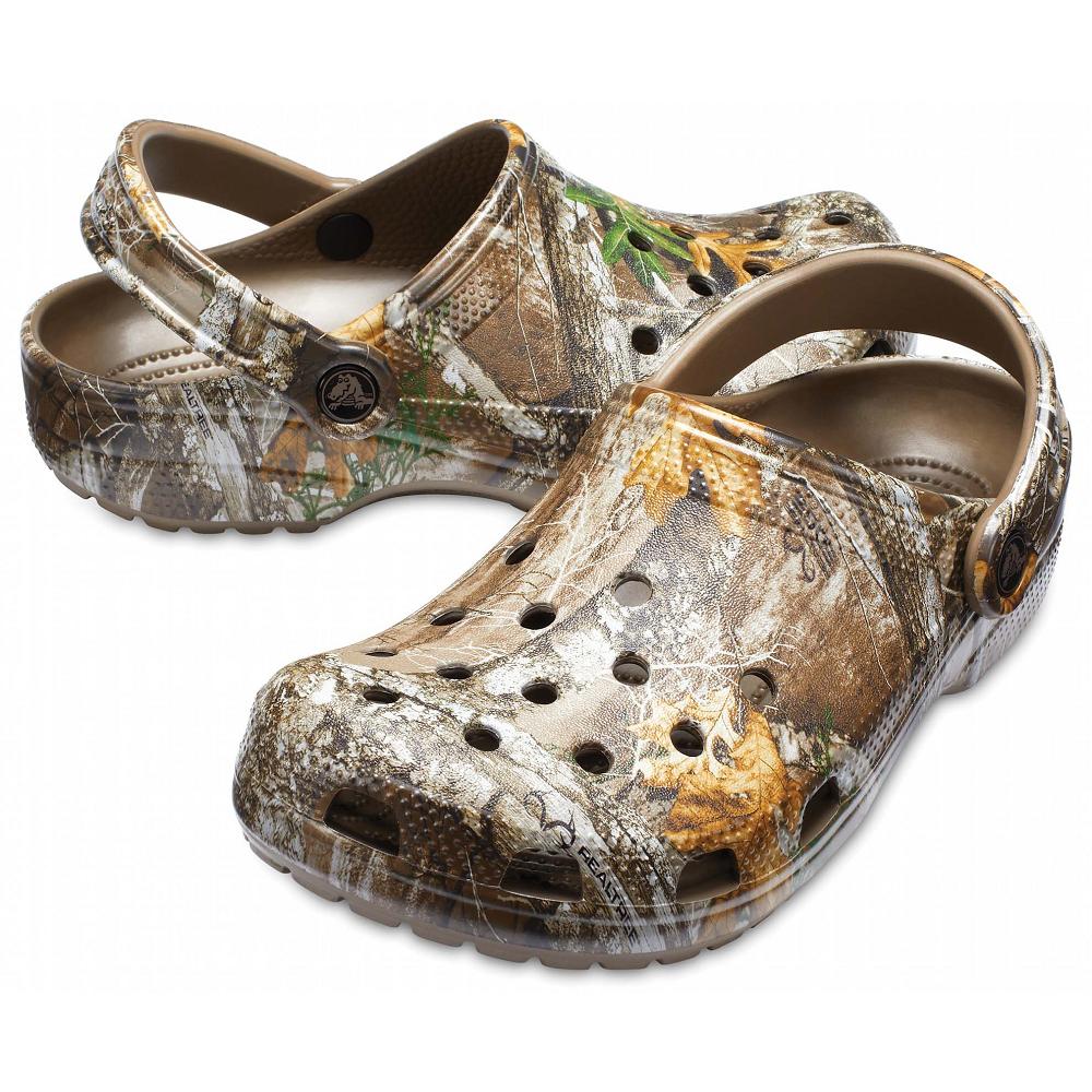 Brown Men's Crocs Classic Realtree Edge® Clog Shoes | NZ 0661AHKP